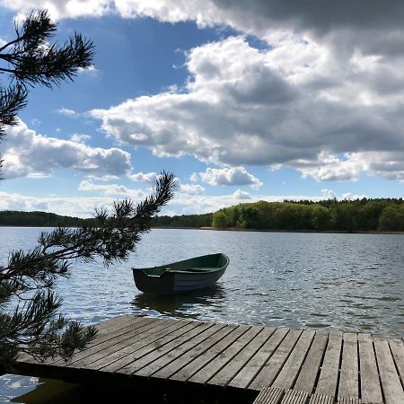 Ferienhaus Reetdach 1300Qm Privatgrundstueck Bootssteg Sauna Templin Luebbesee Uckermark Erholung Pur Seenplatte Petersdorf  Ngoại thất bức ảnh