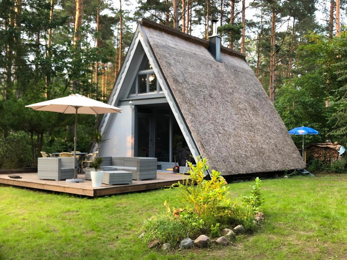 Ferienhaus Reetdach 1300Qm Privatgrundstueck Bootssteg Sauna Templin Luebbesee Uckermark Erholung Pur Seenplatte Petersdorf  Ngoại thất bức ảnh